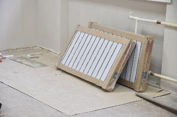 Руководство АО "Златмаш" выделило златоустовскому Дому молодежи алюминиевые радиаторы отопления